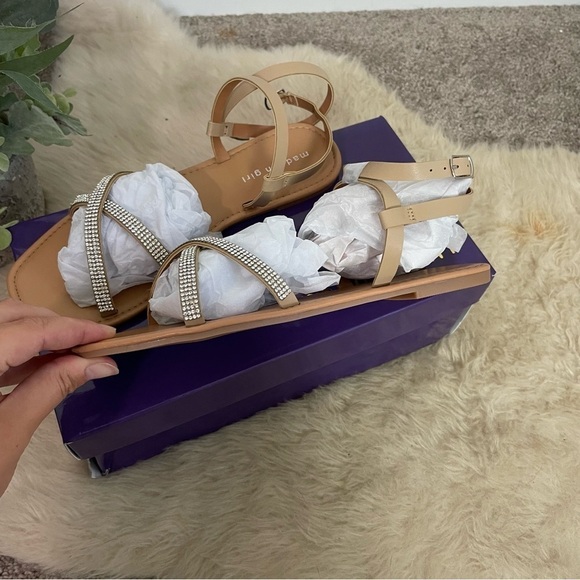 [Madden Girl] Women's Jeweled Strappy Flat Sandals - Picture 2 of 5